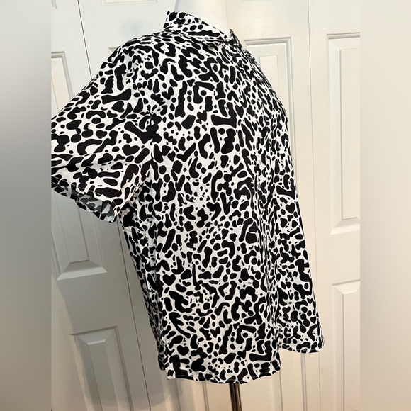 Lita By Ciara Made In Italy Cheeta Print Button Down Size Medium - Picture 6 of 8